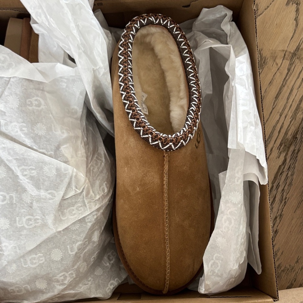 NIB UGG Chestnut Tasman Clogs